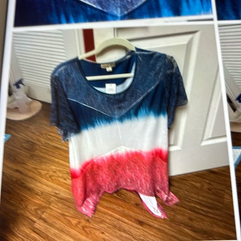 Ladies NWT One World Design top blouse, red, white, and blue beautiful beaded